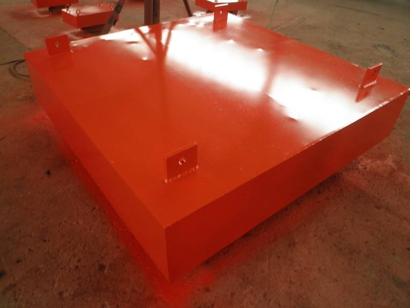 悬挂式永磁除铁器